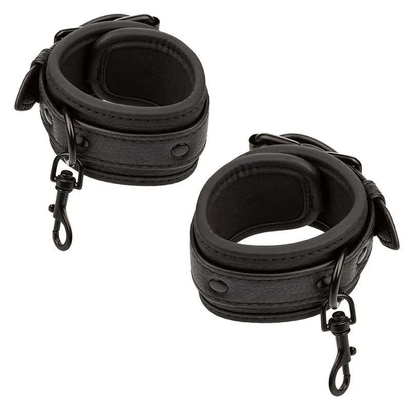 calexotics - nocturnal conector hog tie cuero ajustable negro imagen 3 | karma sex & shop